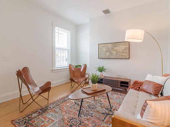 2nd image of 1110 Parsons Ave
