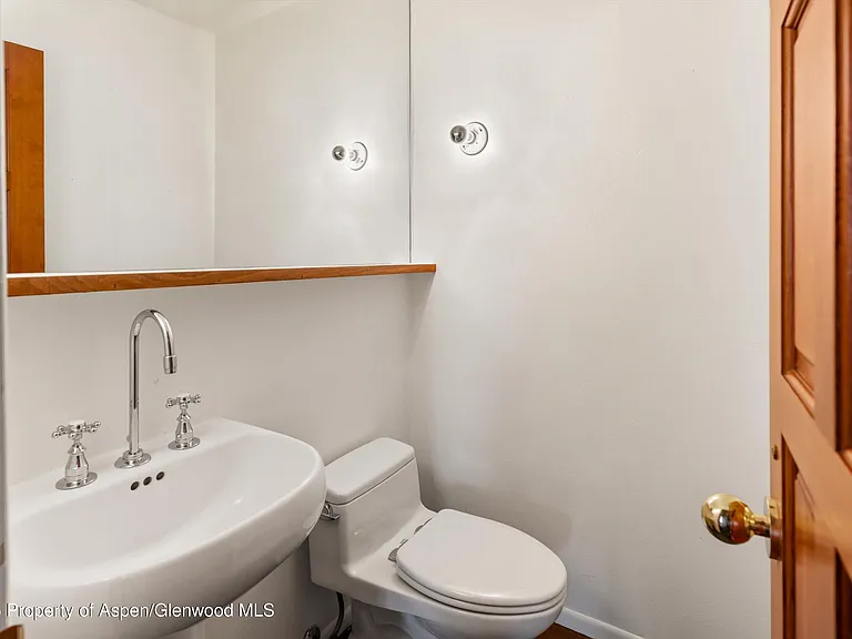 328 Oak Ridge Rd — Photo 29