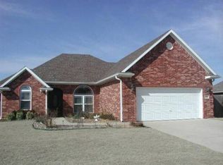 818 Herron St, Prairie Grove, AR 72753
