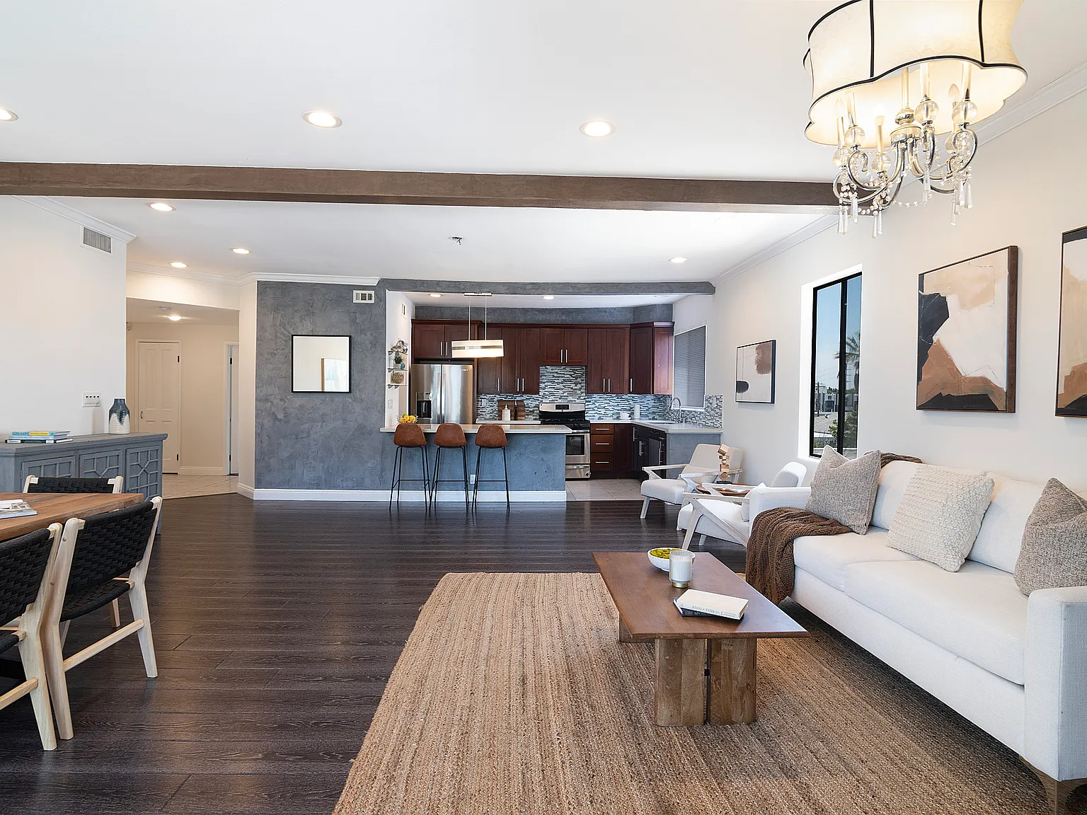 2 bed, 1486 sqft, $4,395 — Photo 4
