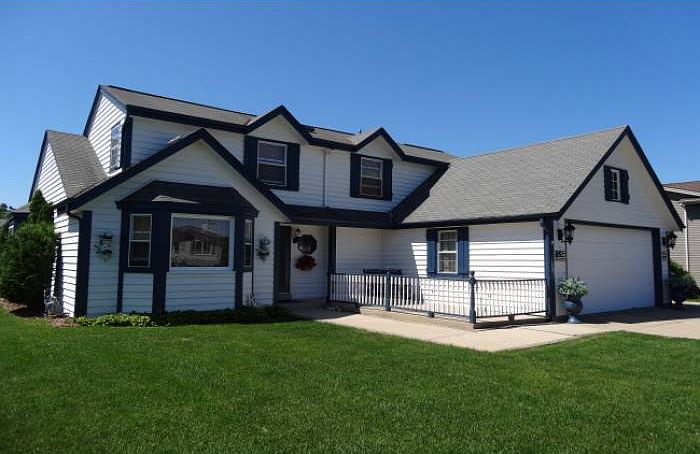 1st image of 9017 Meadow Park Ln