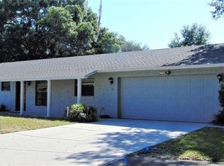 8320 Angela Ct, Zephyrhills, FL 33541