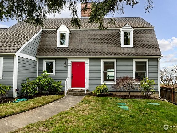4th image of 1365 Chatham Lane
