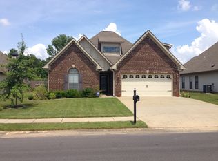 1046 Emerald Ridge Dr, Calera, AL 35040