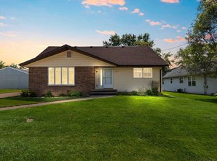 1927 E John St, Appleton, WI 54915