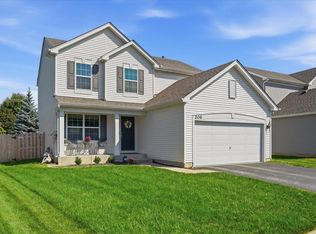206 N Cornerstone Dr, Volo, IL 60020