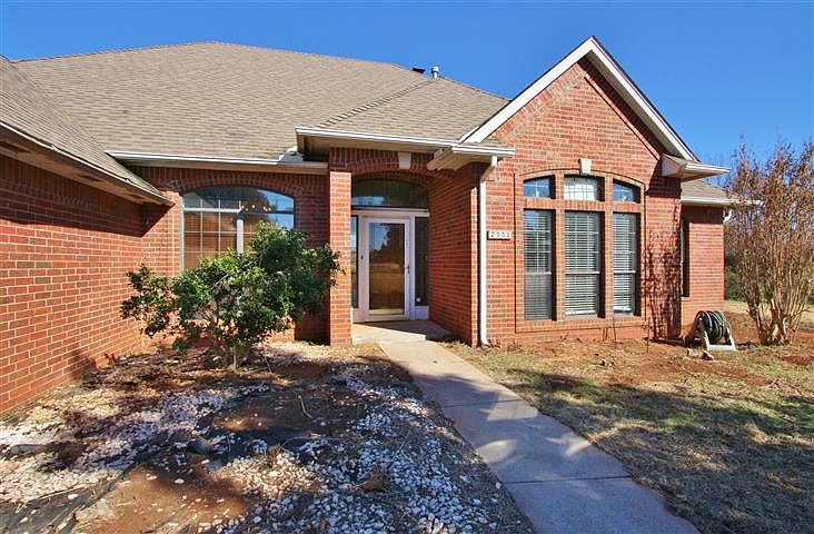 1st image of 2901 Black Locust Ct