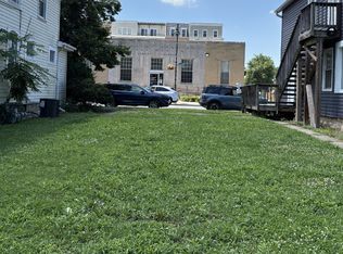 37 Stephen St, Lemont, IL 60439