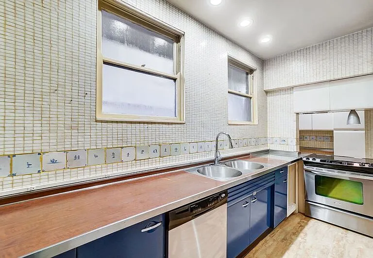 2881 Observatory Ave #2 — Photo 27