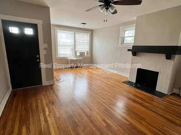 5735 Phillips Ave #1 — Photo 3