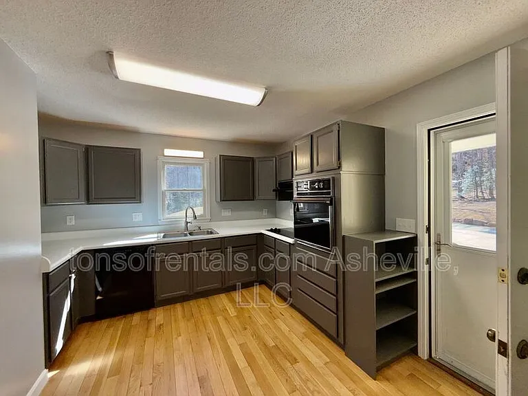 28 Big Rock Rd — Photo 9