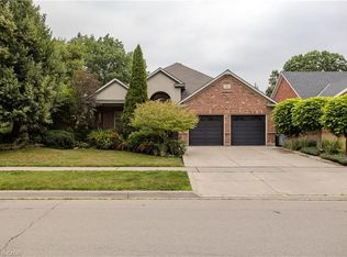 54 Waterwheel Cres, Hamilton, ON L9H 7B7