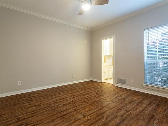 2nd image of 3412 McFarlin Blvd #B