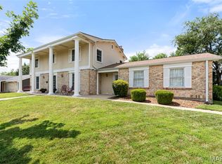 603 Rue Montand Dr, Ballwin, MO 63011