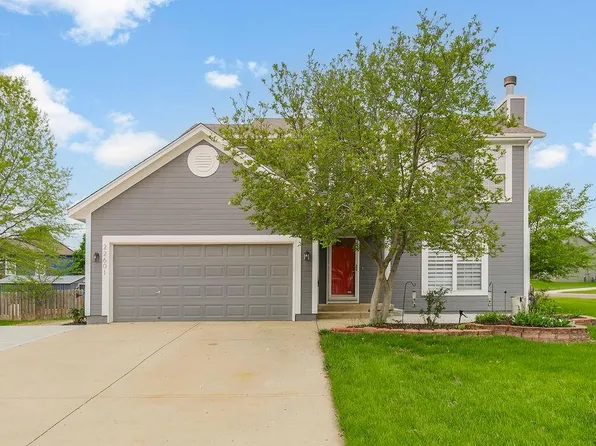 22601 Jackson St, Spring Hill, KS 66083