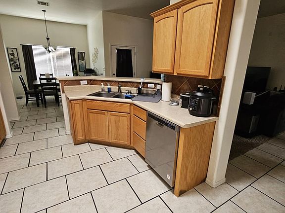 3rd image of 4603 Hatchet Ct
