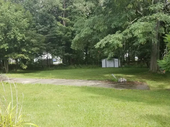 420 Burgess Road, Bennington, VT 05201