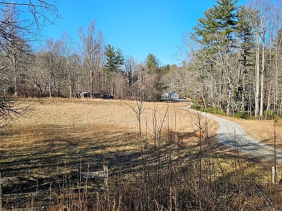 3rd image of 30 Englewood Dr #1