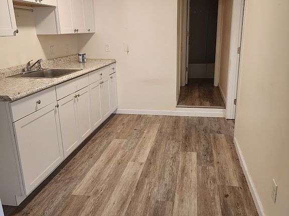 2nd image of 31A Vineyard Ave #A