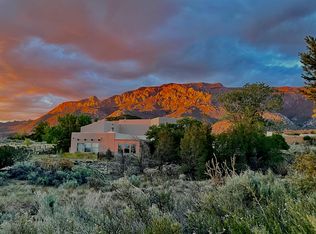 1158 Laurel Loop NE, Albuquerque, NM 87122