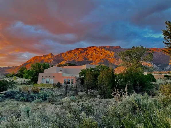 1158 Laurel Loop NE, Albuquerque, NM 87122