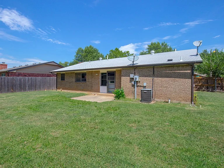 600 Kay Hill Ln — Photo 15