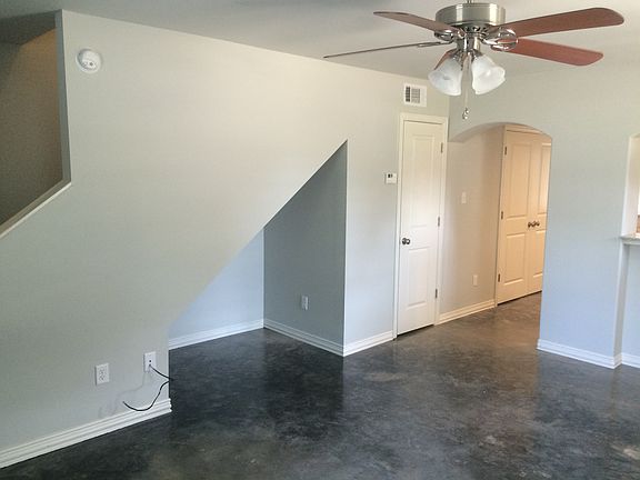 2nd image of 323 S 6th St