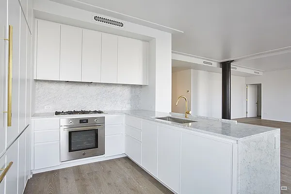 Rented by Brown Harris Stevens | media 5