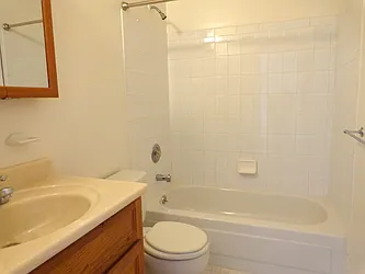 Rented by Global City Realty