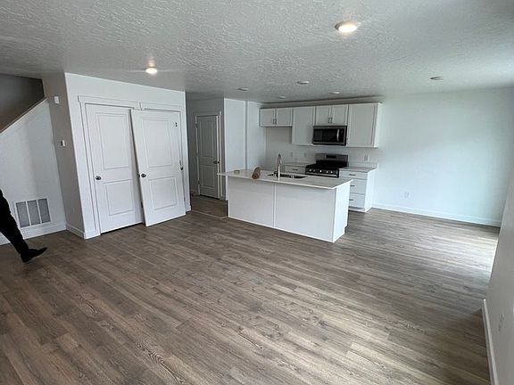 3rd image of 3718 W 930 N #Basement