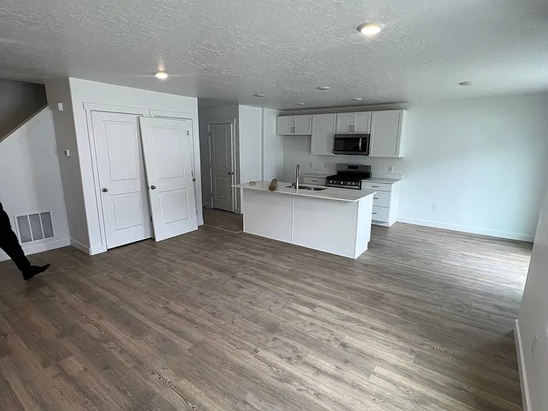 3718 W 930 N — Photo 23