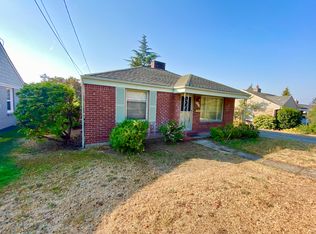 4129 SW 106th St, Seattle, WA 98146