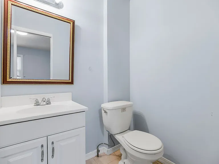 bathroom in master bedroom
