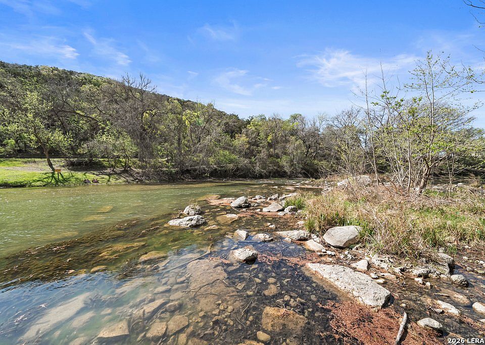 1st image of 1352 Ponderosa