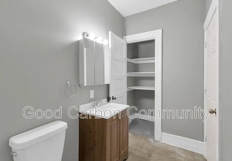 1073 Grant St #22 — Photo 14