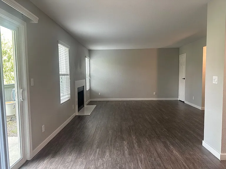 Corona Pointe Resort — Photo 241