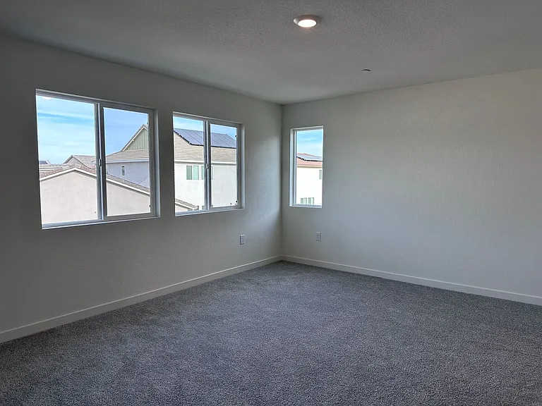 8935 Osterville Way — Photo 10