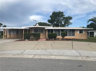 927 Morningview Dr, Tavares, FL 32778