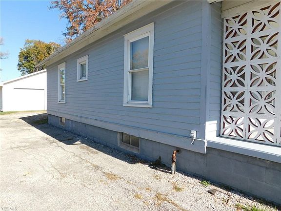 2nd image of 241 Woodlawn Ave
