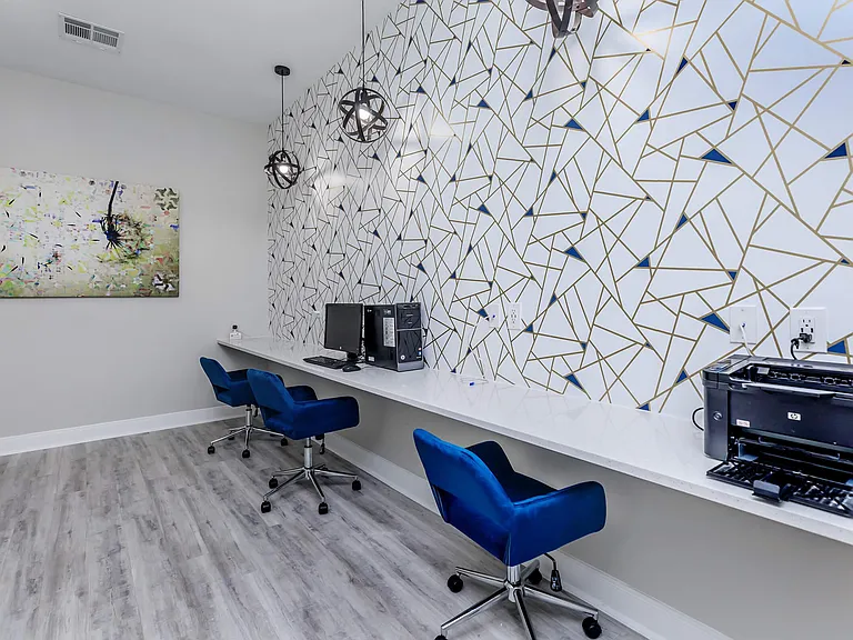 Residence at Westchase — Photo 5