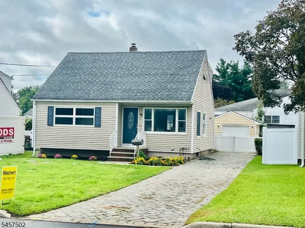 13 Windbeam Rd, Riverdale Boro, NJ 07457