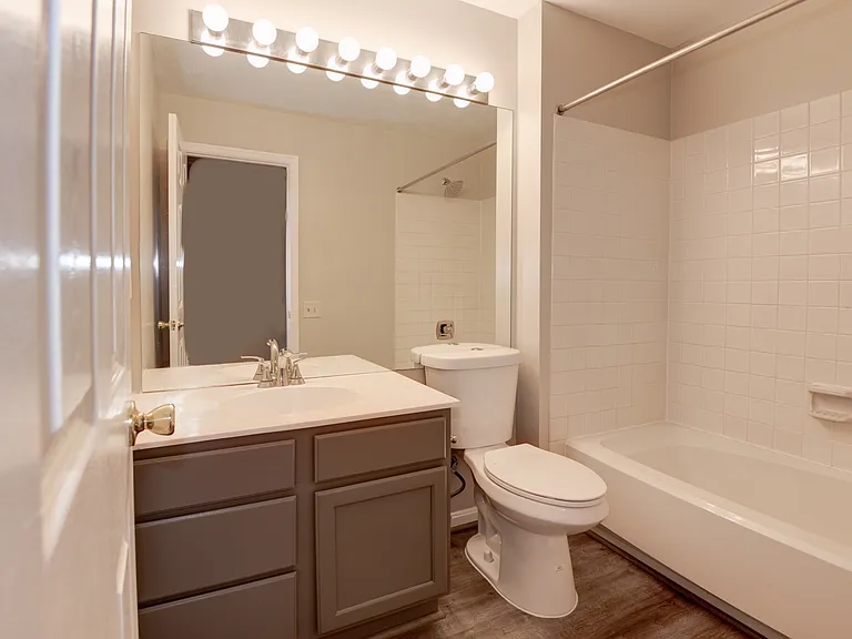 11205 Rienzi Pl #202 — Photo 35