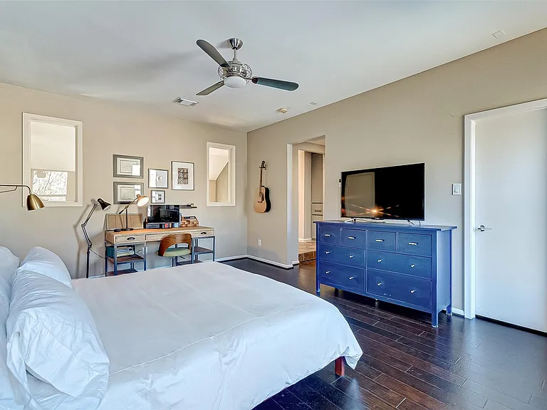 4308 Lillian St #A — Photo 32