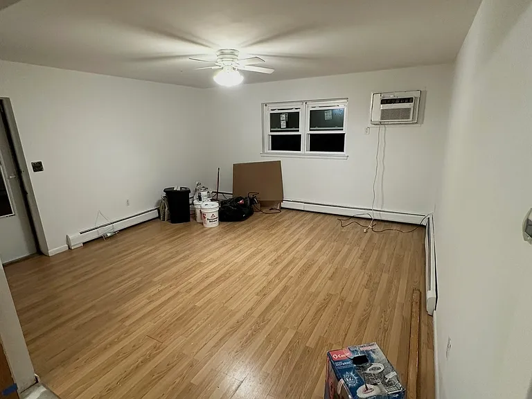290 Grace Ave #3 — Photo 7