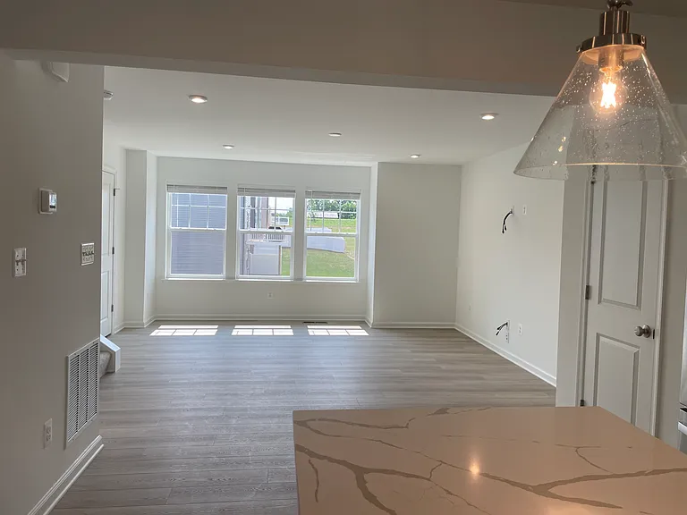 70 Marabou Rd — Photo 2