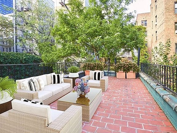 5th image of 331 E 65th St APT 3