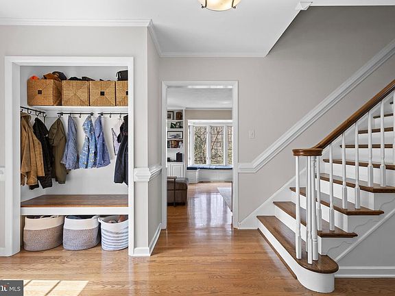 4th image of 60 Chapel Hill Rd