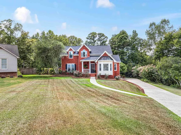 5700 Garden Wood Dr, Gardendale, AL 35071