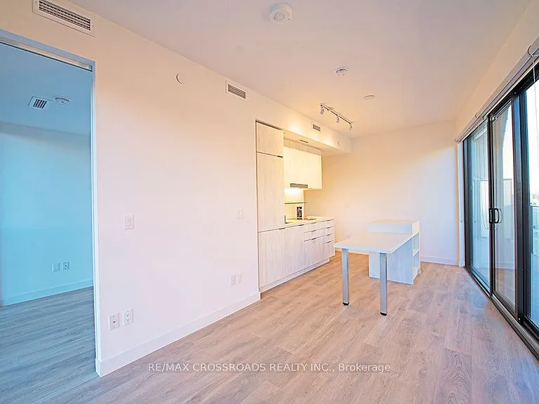 215 Queen St W #808 — Photo 7