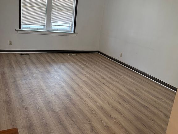 2nd image of 5018 Indianapolis Blvd #1F